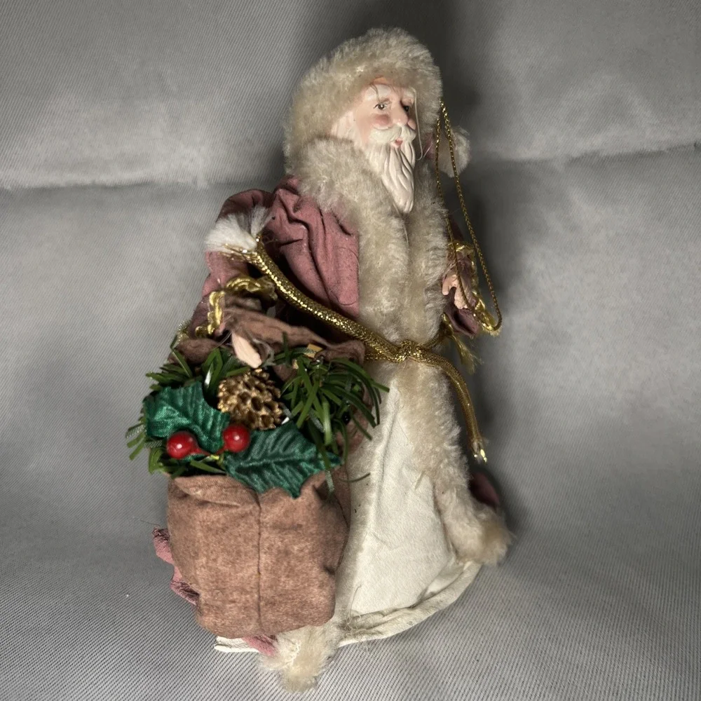 vintage‎ Victorian-style Santa Claus Christmas Ornament 6 inches tall